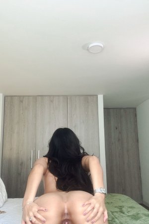 Leyla Grey teases her wet pussy with fingers in black lace lingerie while snapping mirror selfies — Leyla Grey #21