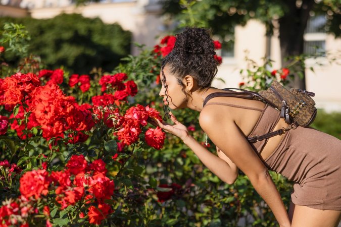 Valery Ponce flashes her bare pussy on Pragues cobblestone streets in revealing brown lingerie — Valery Ponce #23